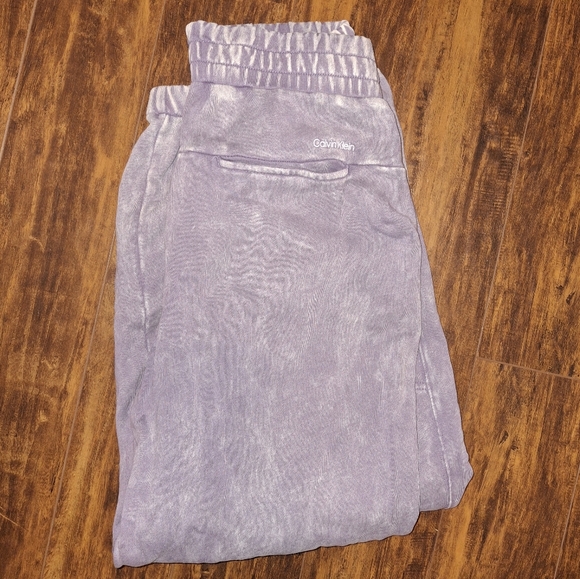 Calvin Klein Sweatpants - Picture 4 of 4